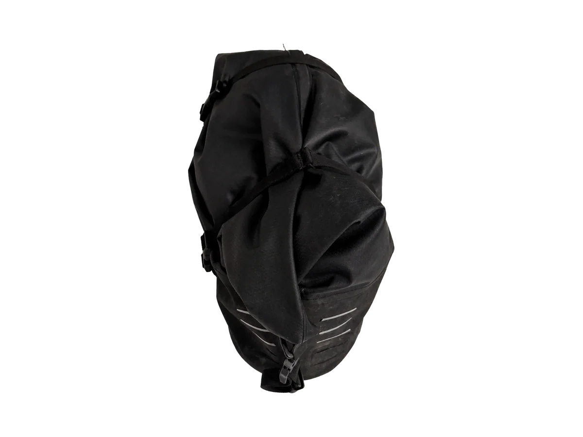 Freigestellte Tailfin AP Top Trunk Bag mit 18 Liter Volumen
